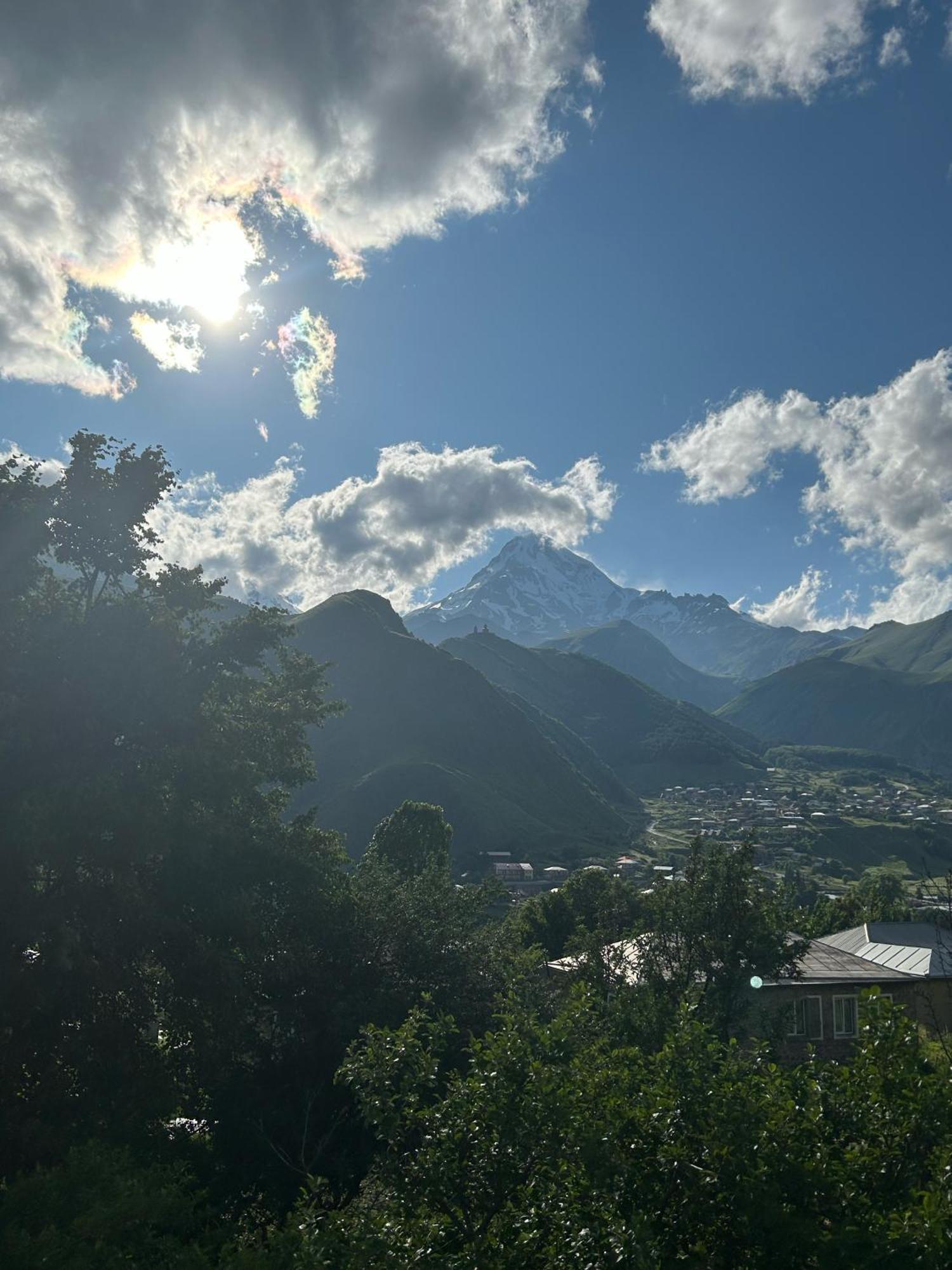 Mountain Heart Bed & Breakfast Kazbegi Bagian luar foto