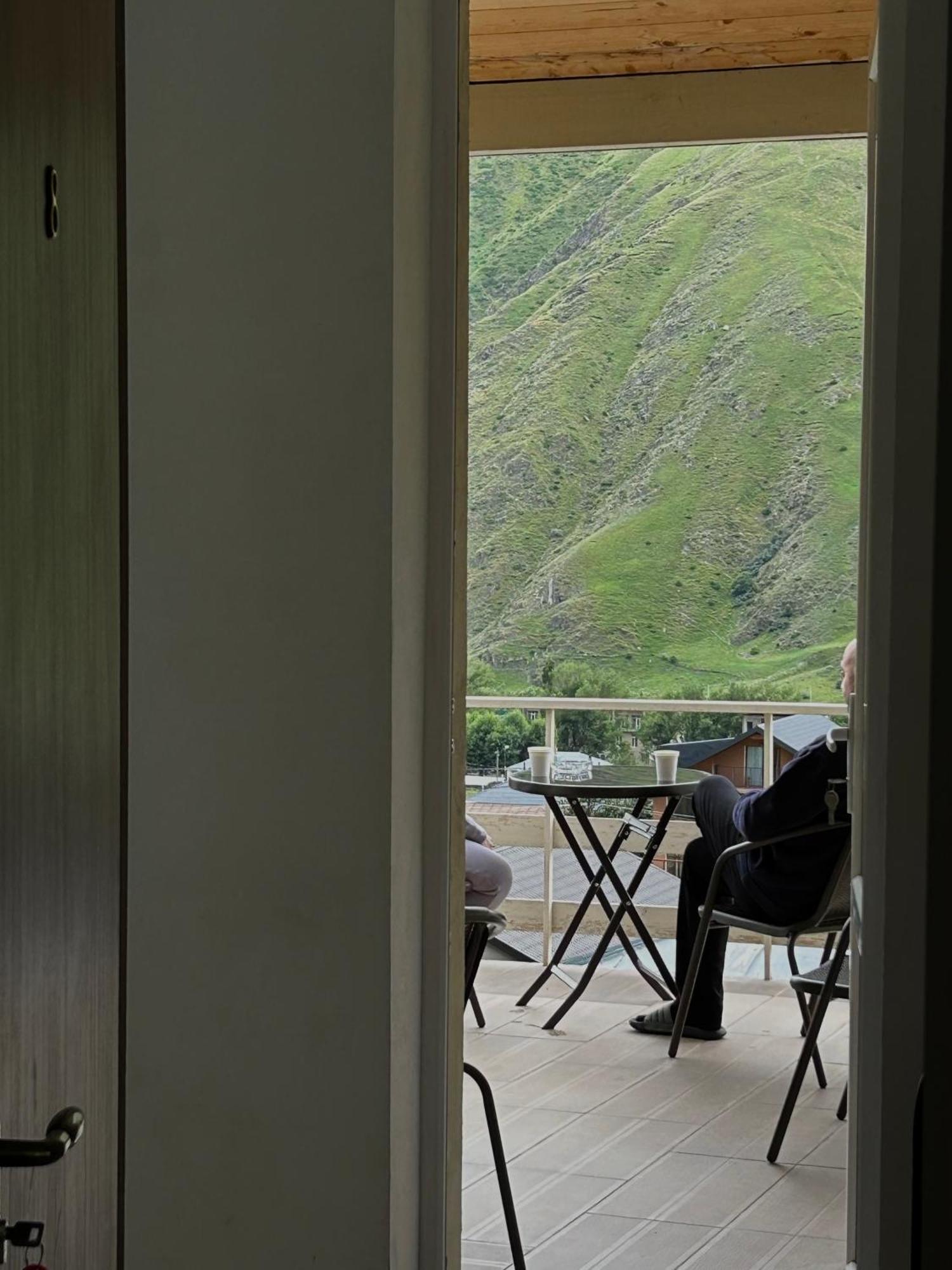 Mountain Heart Bed & Breakfast Kazbegi Bagian luar foto